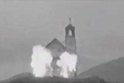 “Bijtë e atyre që hodhën në erë ‘Notre Dame’ shqiptar, qajnë për ‘Notre Dame’ të Parisit