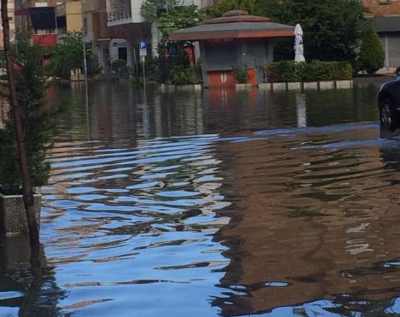 Foto/ “Me gondola në Vlorë”, ish-deputetja ironi me ‘telenovelën Bashkia që duam’