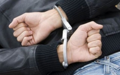 Këmbime valutore në mënyrë të paligjshme, arrestohen 5 kambistë