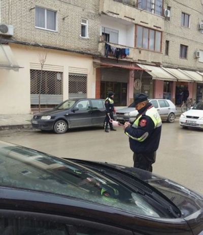 Situata e koronavirusit/ Policia vijon kontrollet në gjithë territorin, 78 shoferë shkelin urdhrin për qarkullim, 4 në pranga