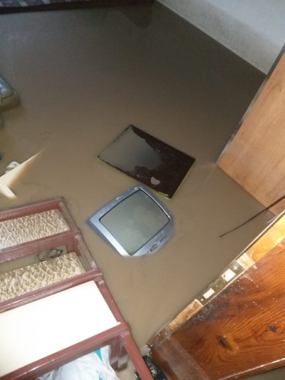 “Shtëpitë kanë dalë jashtë përdorimit” – Banorët e Bregut të Lumit akuza punimeve te Bulevardi i Ri për përmbytjen (Fotot)