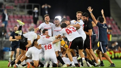 Sevilla mbretëreshë në Europa League, mposht Interin në finale