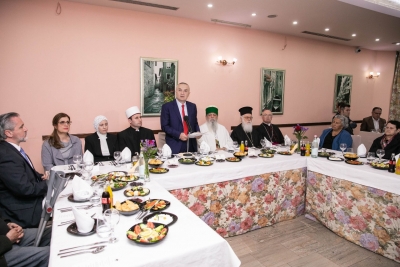 Presidenti Meta shtron iftar: Politika të jetë reflektuese
