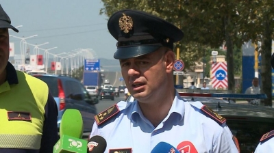 Kundërshtuan shefin e rrugores, shkarkohen 3 oficerë policie