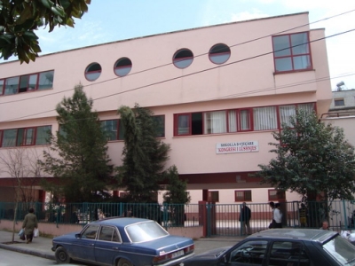 Tjetër shkollë në Tiranë me dy akt-konstatime/ Prindërit të pasigurtë për fëmijët