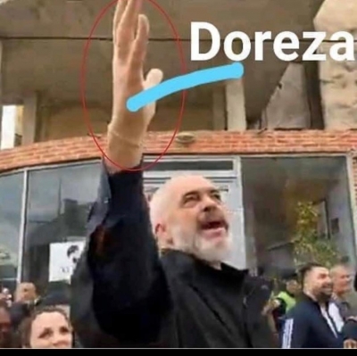 FOTOLAJM/ Edi Rama vesh doreza për të takuar njerëzit