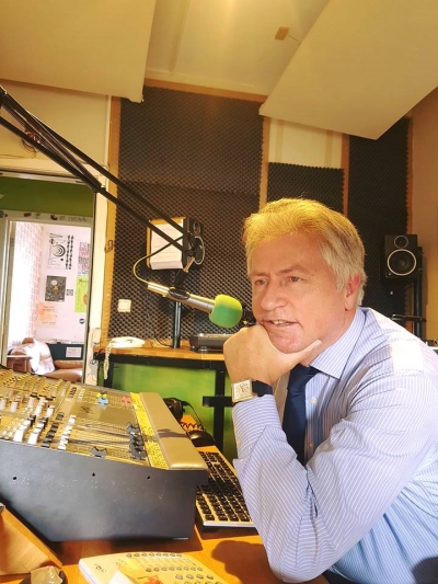 Ekskluzive/ Themeluesi i Radios në gjuhën shqipe në Bruksel, Sakip Skepi: 34 vjet që “Jehona e Shqipes” vazhdon të flasë në Bruksel