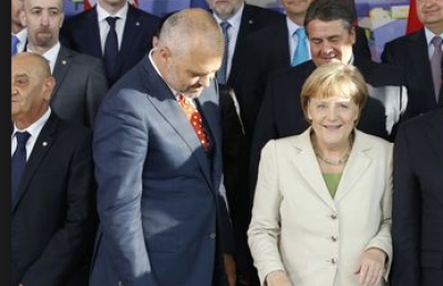Rama, krahasime të pavenda: Të takosh Merkelin sikur takon Papën