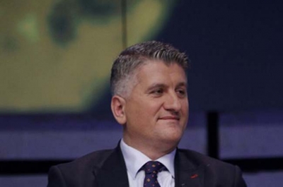 ANALIZA/ “Për ushtrinë e tradhtuar në vijën e parë të frontit”- Gjekmarkaj: Shërbëtoret xhandarë të politikës në krye të mjekëve, pse propagandistët mund të na çojnë drejt tragjedisë