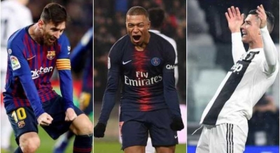 Messi, Mbappe dhe Ronaldo prijnë në garë për Këpucën e Artë