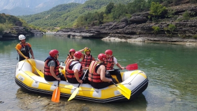 Përmeti i emrave kumbues, lumit Vjosa e banjave termale