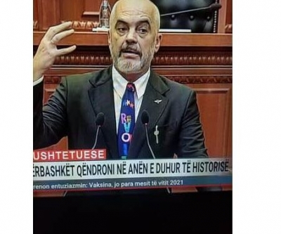 Ironia e Dylgjerit me Ramën:Me kollaren “Revolucion” ambasadoren e SHBA po masakron