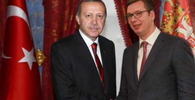 Vuçiç “rrëfehet” në prag të takimit me Turqinë