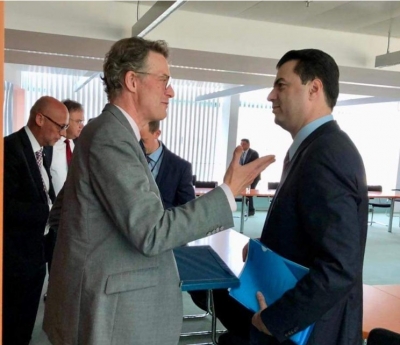 Basha me zv/Kryekeshilltarin e Merkel: Pavarësisht krizës, gjithçka për të hapur rrugën europiane Shqipërisë