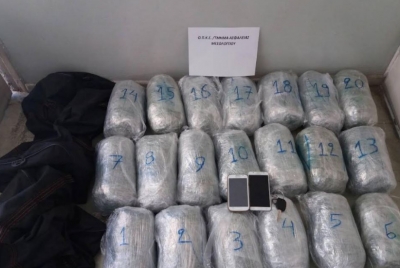 Përmet/ Kapen me 43 kilogram lëndë narkotike, arrestohen 3 shtetas (detaje)