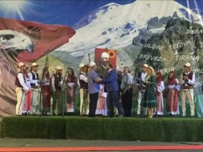 “Për Ty Kosovë”. Përjetësisht s’na ndan ma guri