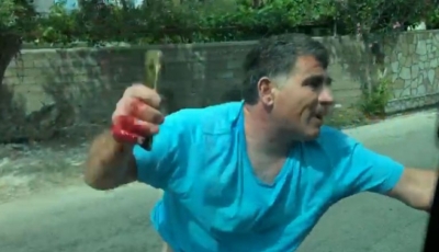 “Asnjëherë mos e zemëroni pronarin e një restoranti shqiptar”/ Prestigjiozja italiane artikull për incidentin me spanjollët