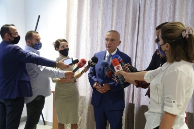 “Pres kodifikimin e marrëveshjes”, Meta shigjeton maxhorancën: Ka politikanë që punojnë kundër interesit të vendit