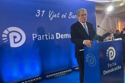 Berisha: Lul Brava i 'parkut të 4 hajdutëve' shiti selinë për kulla. 'Pallat Kapllani' prishi shtëpitë e qytetarëve për miliona