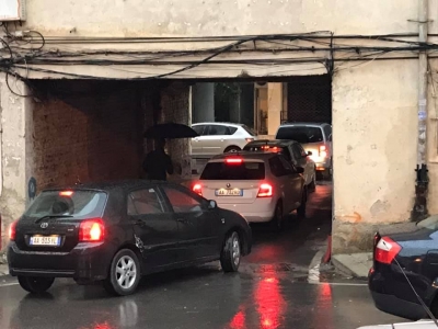 Trafiku në Tiranë, gazetari ironizon Bashkinë: Koha për çmime…