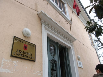 Fuga: Puç institucional në Akademinë e Shkencave të Shqipërisë. Kryetari emërohet pa zgjedhje