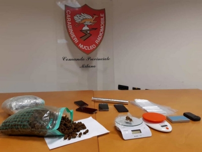 Pas sherrit me burrin, shqiptarja lajmëron policinë/ Pas kontrollit të dollapit të dy përfundojnë në pranga