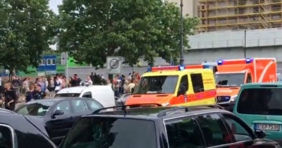 Video/ Ngjalli panik tek vizitorët, qëllohet me armë në Katedralen e Berlinit
