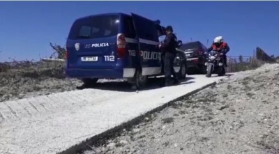 Arrestohen 4 punonjës të OSHEE dhe një biznesmen