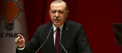 Regjimi i Erdoganit dënon 13 gazetarë opozitarë