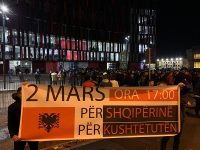 Thirrje për manifestimin e 2 Marsit në derbin Tirana-Partizani