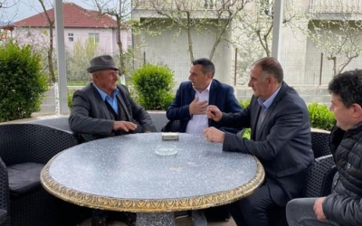 Arjan Hoxha takime në lagjen Vresht – Paskuqan: Gjeta mbështetje për të vazhduar përpara në betejën e përbashkët